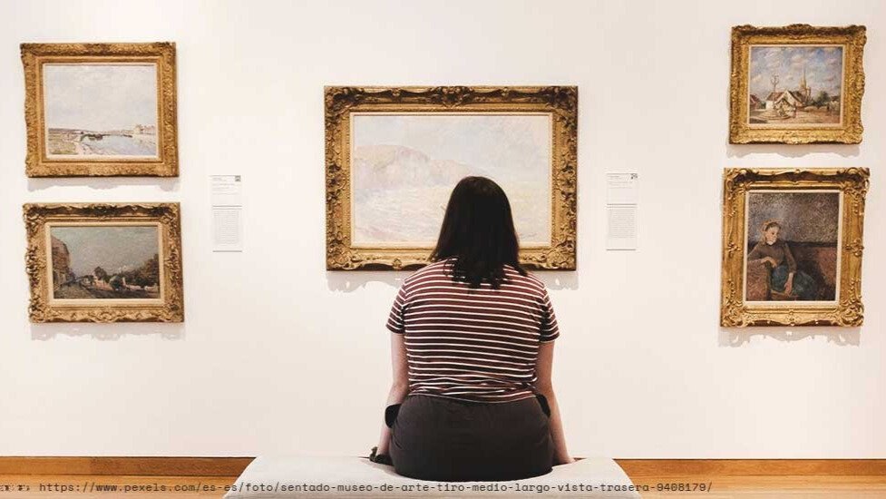 Ilustración conceptual del cerebro activado por la contemplación del arte, simbolizando el vínculo entre la belleza, la emoción y el bienestar mental.