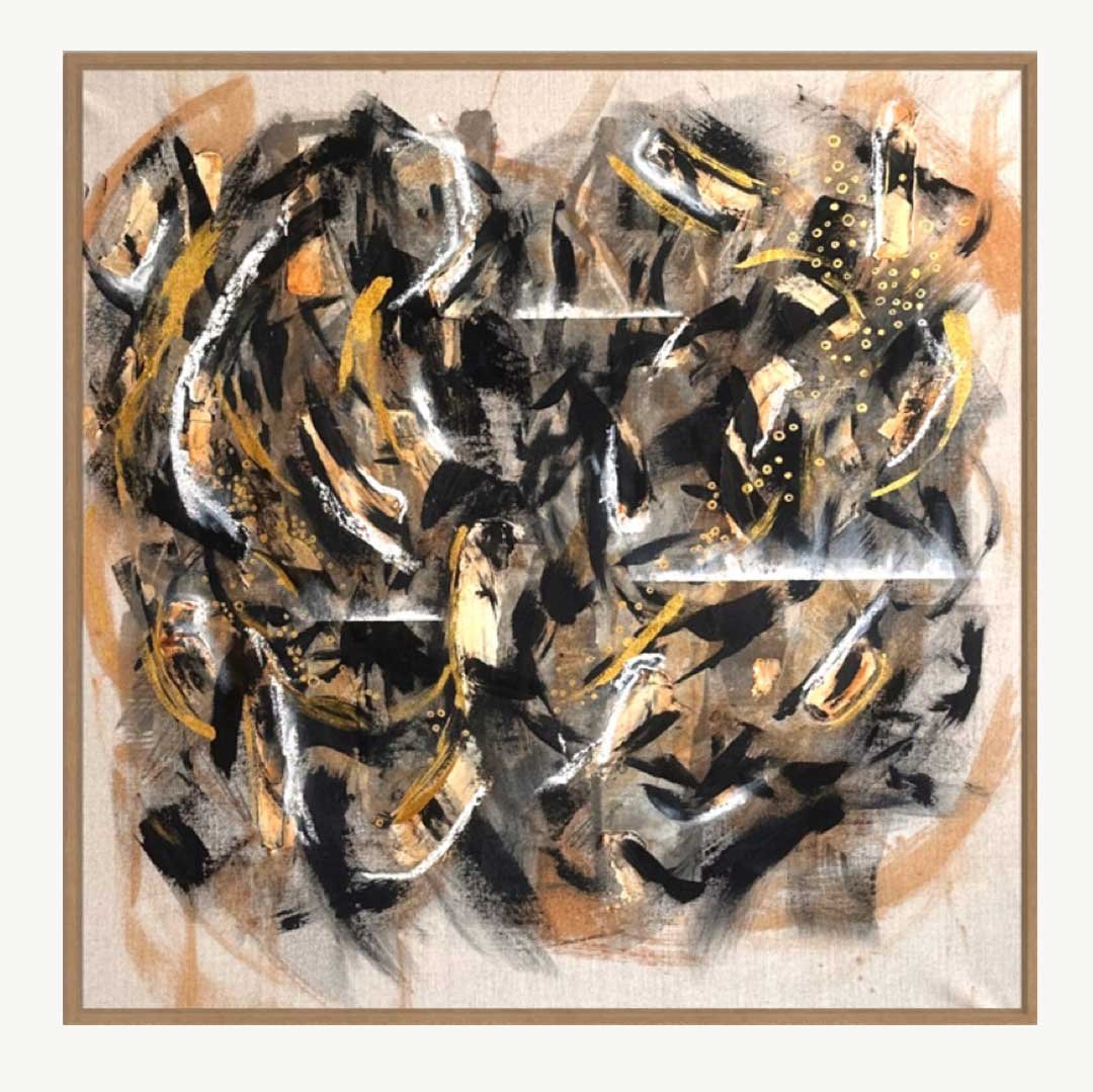 Pintura abstracta con colores neutros y dorado. uso de óxido sobre lienzo crudo. superposición de pinceladas.